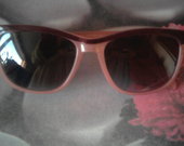 Saulės rožiniai akiniai