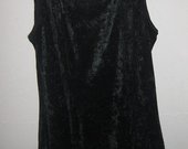 trumpa juoda suknelė