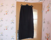 Juodas ilga sijonas