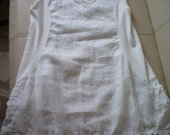 Nuostabi balta lininė suknelė
