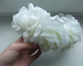 Baltų gėlių lankelis