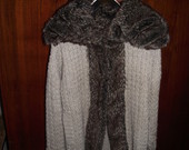 zara megztinis su milziniska kailine apykakle