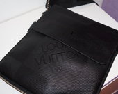 Louis Vuitton 2013 tase per peti