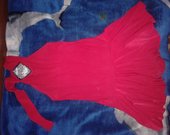 raudona trumpa suknele