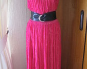 Rožinė ilga suknelė