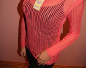 Naujas koralinis megztinis