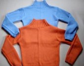 ryškiaspalvis megztinis