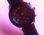 Juodas laikrodis