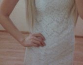 Balta nauja suknelė