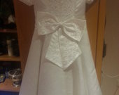 Balta vaikiška suknelė