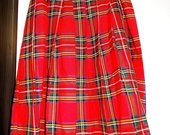 škotiškas mokinukės sijonas