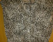 Leopardiniai vasariniai marskinukai