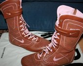 Nike batai
