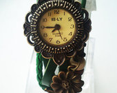 Retro stiliaus laikrodis „Gėlytė“