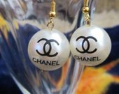 Chanel pearl ball auskarai