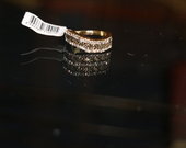 Aukso spalvos žiedas su swarovsky akmenukais 17d.