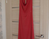 rinascimento raudona suknelė