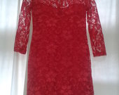 Nauja raudona gipiūrinė suknelė