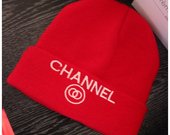 Nauja Channel kepurė
