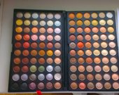 120 spalvų šešėlių paletė Nude