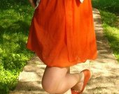 Orandžinė suknelė