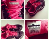 Nike rožiniai bėgimo batai