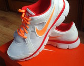 Nike bėgiojimo bateliai