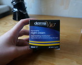 Atjauninantis naktinis veido kremas "Derma V10"