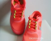 40d. Nike Free Run sportbaciai rausvi
