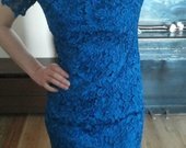 Mėlyna nėrinių suknelė