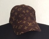 LOUIS VUITTON firminė, originali kepurė LV