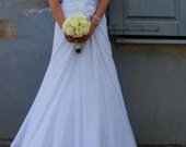 Elegantiška vestuvinė suknelė Vilniuje