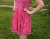 nuostabi rožinė suknelė