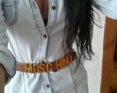 odinis moschino dirzas