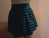 mėlynas dryžuotas sijonas