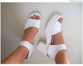 Balti platforminiai batai 