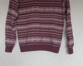 raštuotas megztinis