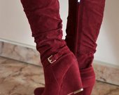 Raudoni ilgaauliai batai