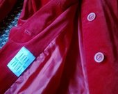 raudonas ryskus rudeninis paltukas