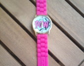 Rožinis moteriškas laikrodis
