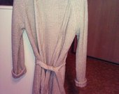 siltas smelio spalvos megztinis