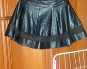 juodas odinis sijonas