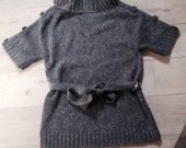 pilkas gražus megztinis