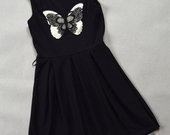 Stilinga juoda nauja suknelė