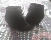juodi dailūs batai