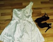 Šilkinė balta suknelė