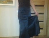 Ilga juoda suknelė