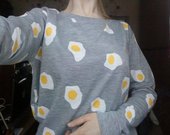''Egg'' megztinis