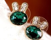 Smaragdiniai zuikučiai su deimantukais