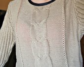 Kūno spalvos megztinis
